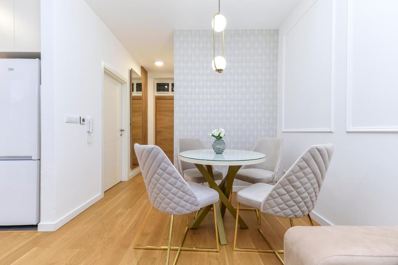 Divine & Delight Apartments نوفي ساد المظهر الخارجي الصورة